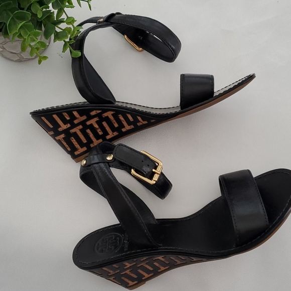 Tory Burch black wedges - Picture 5 of 7